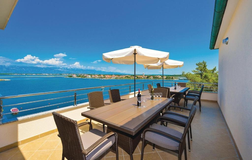 Seaside Apartments With A Swimming Pool Nin, Zadar - 6153 Exteriör bild